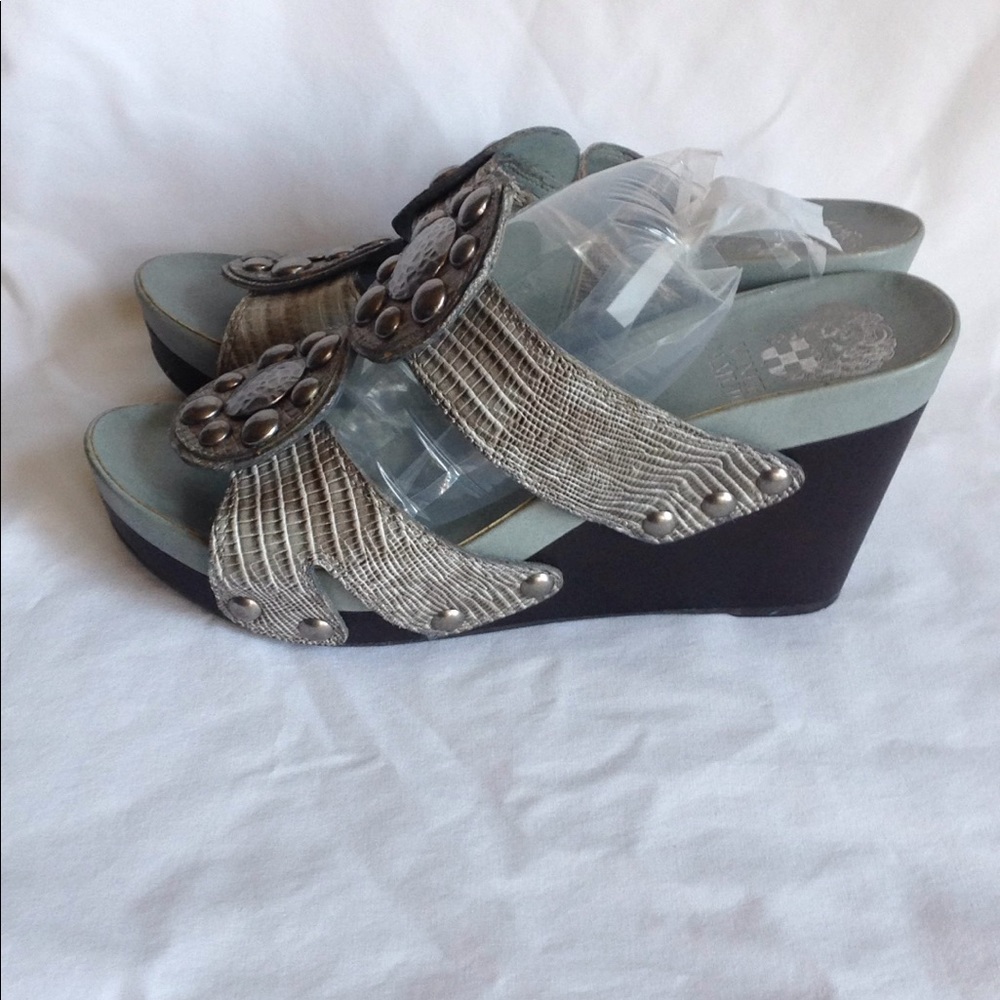 Vince Camuto Wedge Size 6.5
